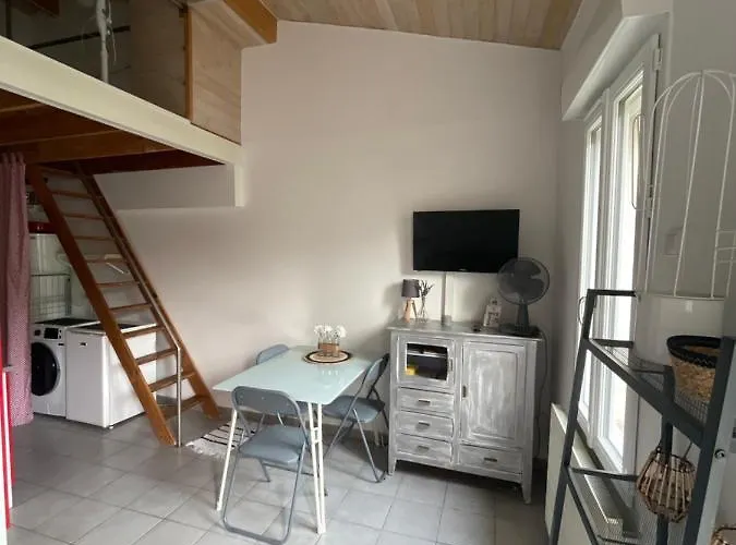 別荘 Maison Echoppe Renovee T1 Bis ペサック